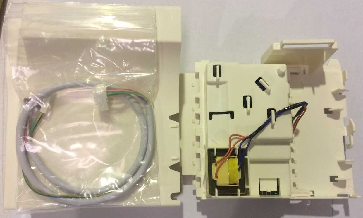 820817P FISHER & PAYKEL REFRIGERATOR MODULE CONTROL BOARD 838196P