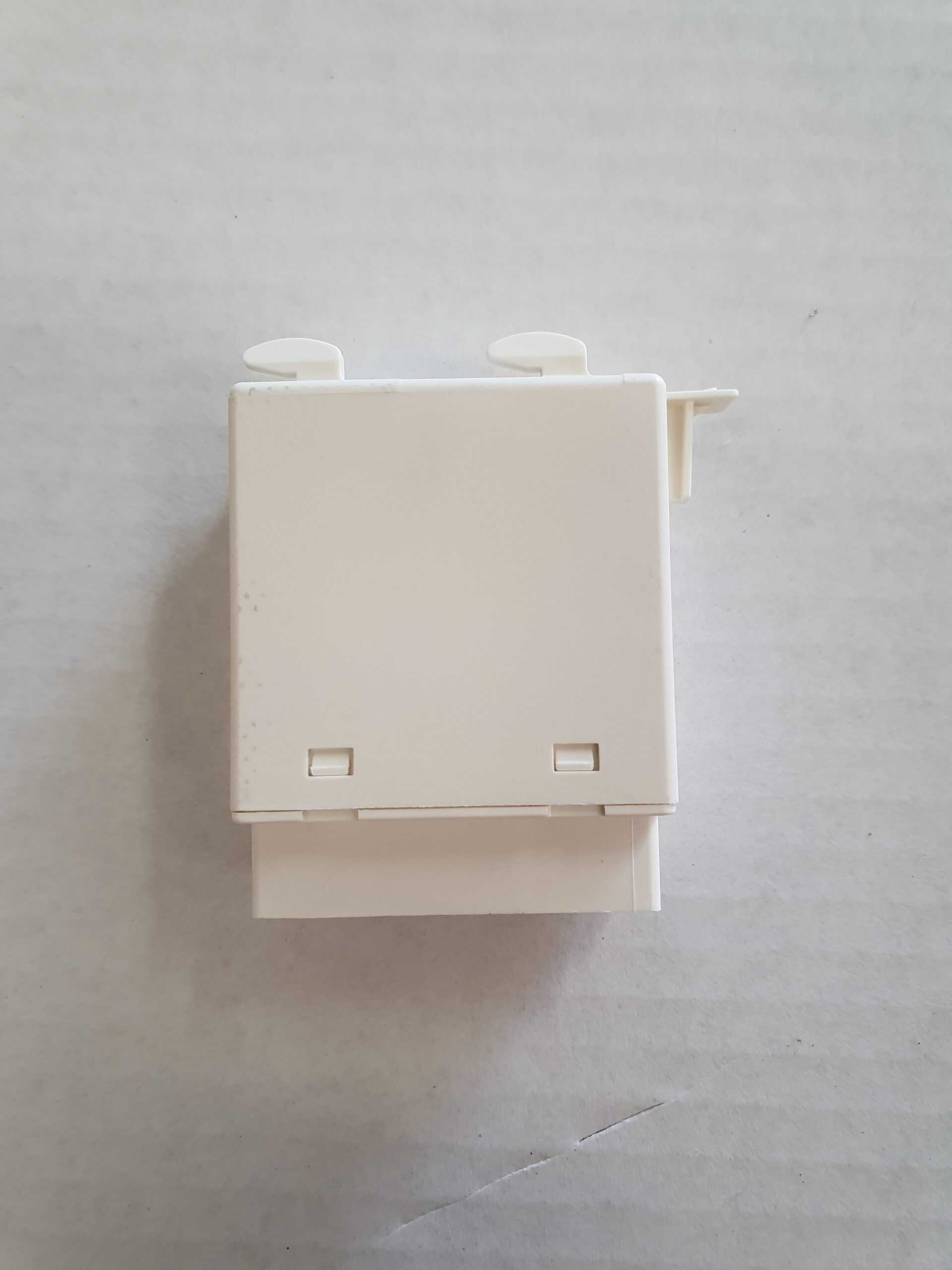 05870220 Genuine Miele Heater Relay - Image 2