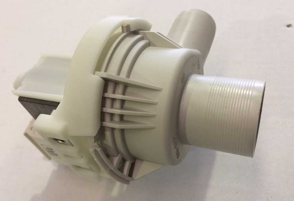 SP083B Hoover Hanning Twist Drain Pump - Image 3