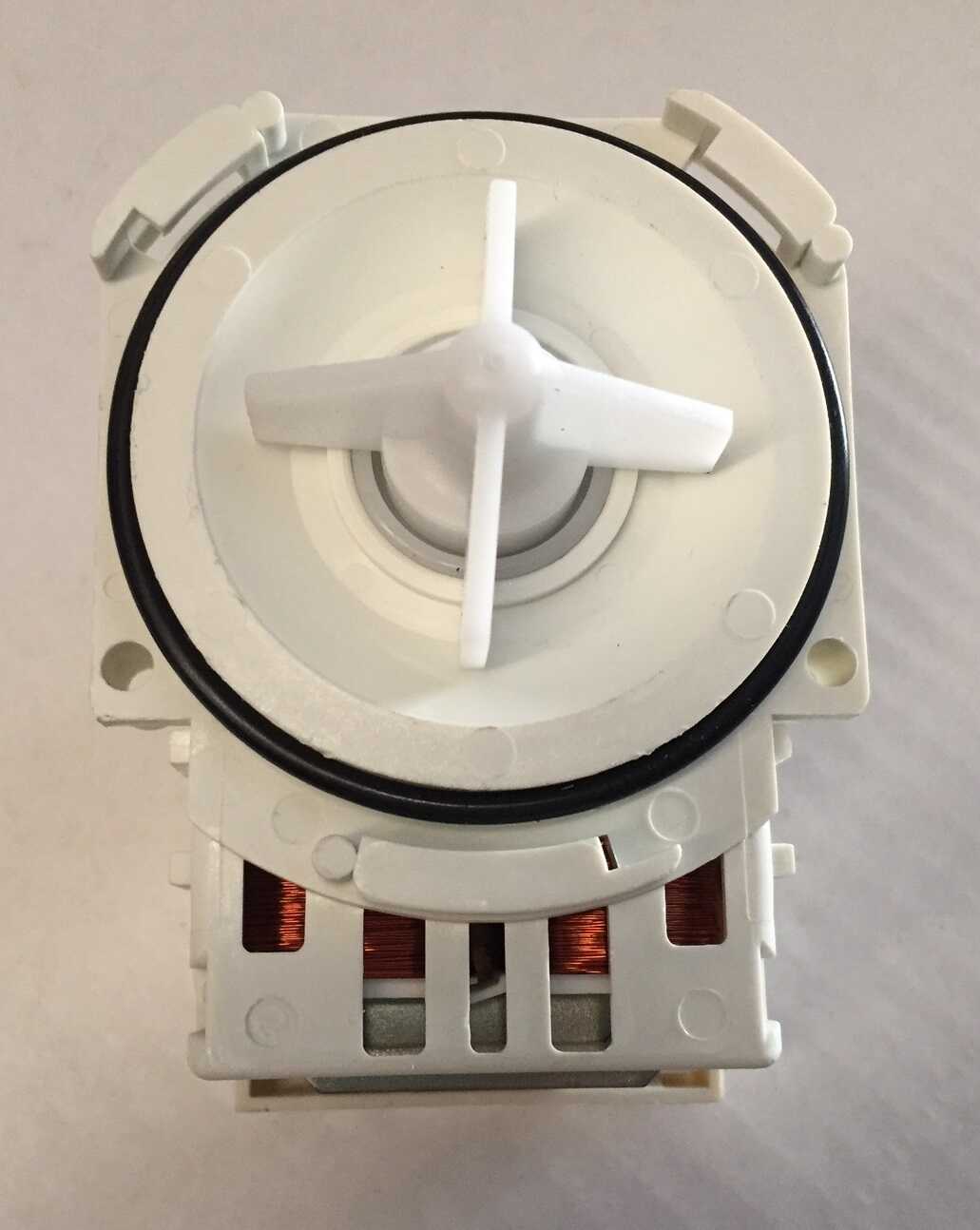 132323900 UNI274 Universal Drain Pump 3 lug twist fit - Image 4