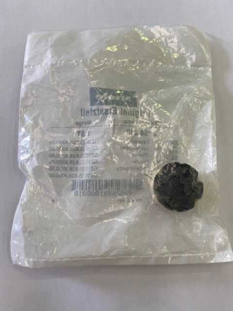 8268810 Miele Rangehood globe/lamp holder - Image 2