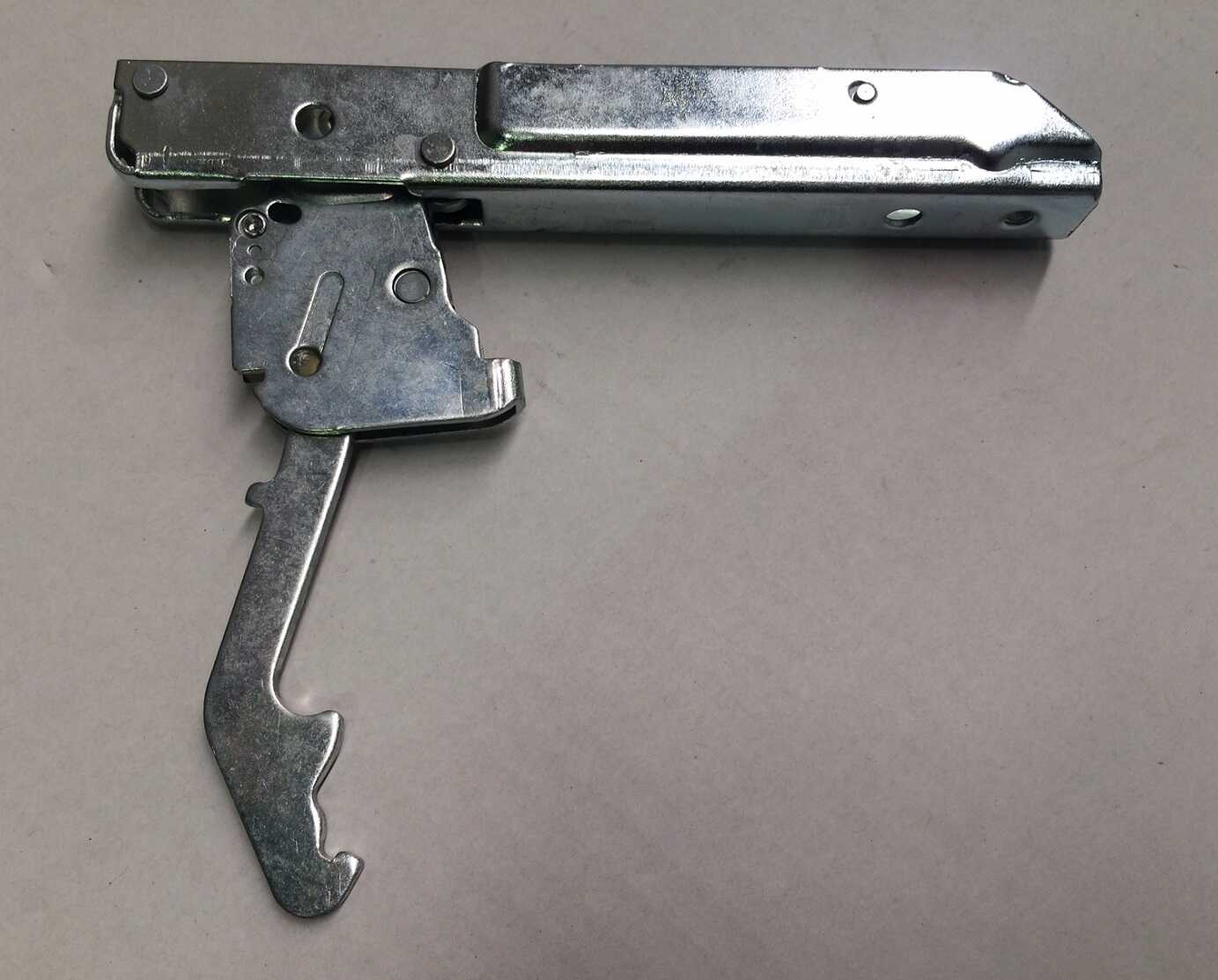 931330815 Genuine Smeg Door Hinge (Single Hinge)