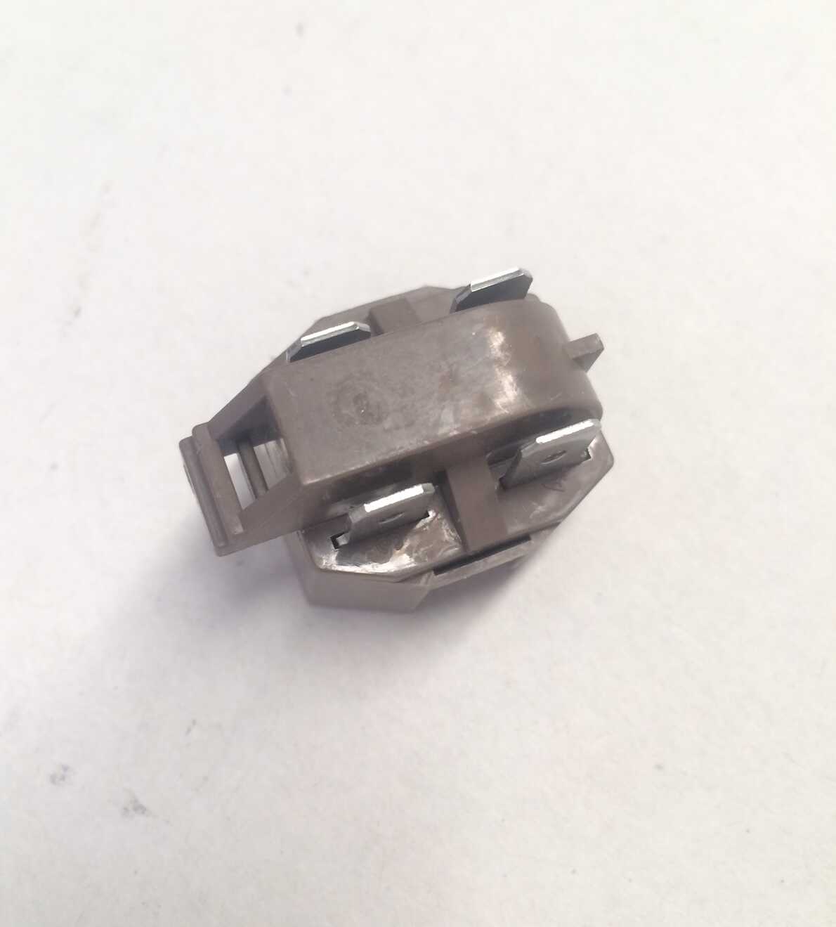 8106 Universal Relay interlocking