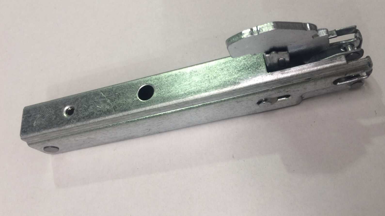 1260000101 HINGE OVEN DOOR B600 (Single Hinge)