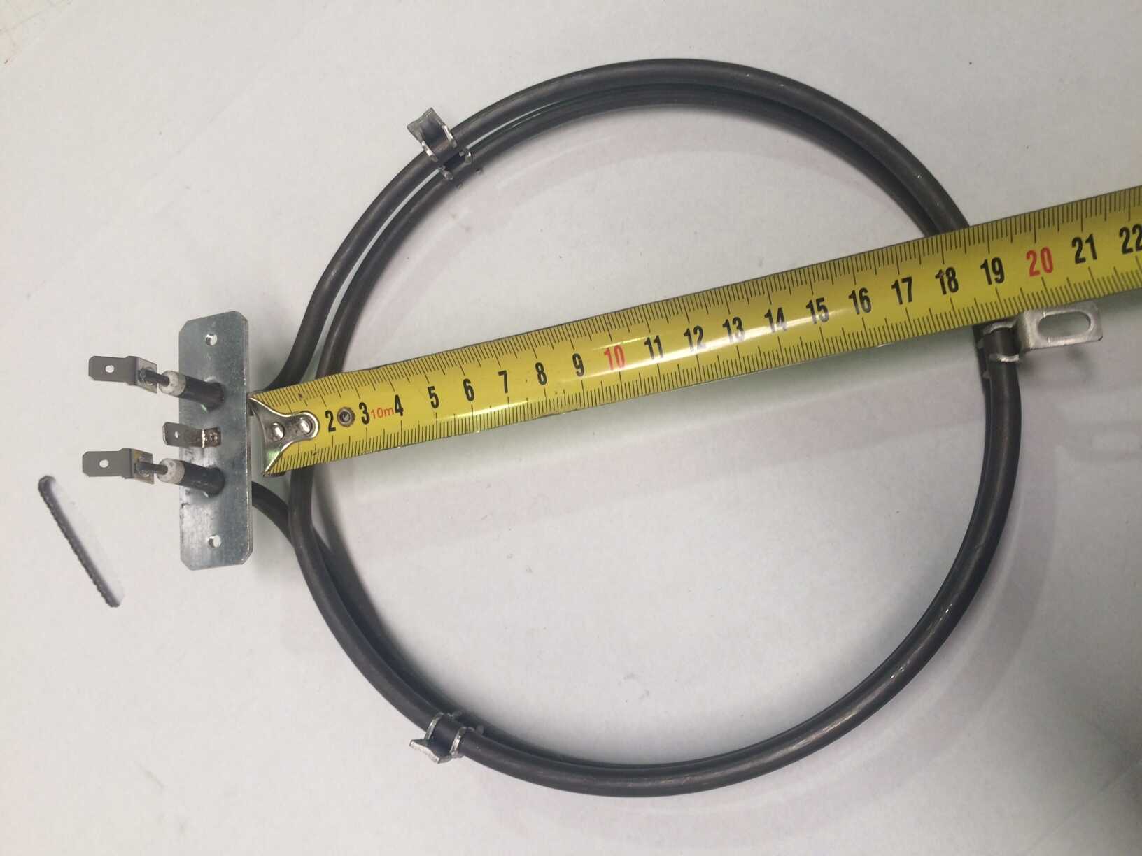 105319 Universal Fan Element 2400W With Earth 2 loop A105319 - Image 3