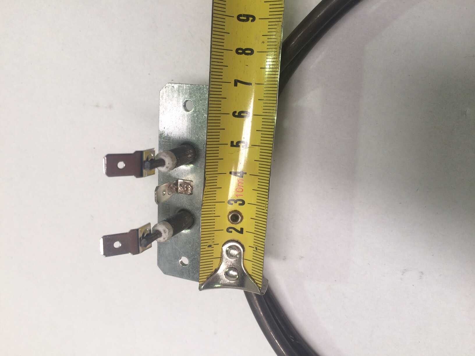 105319 Universal Fan Element 2400W With Earth 2 loop A105319