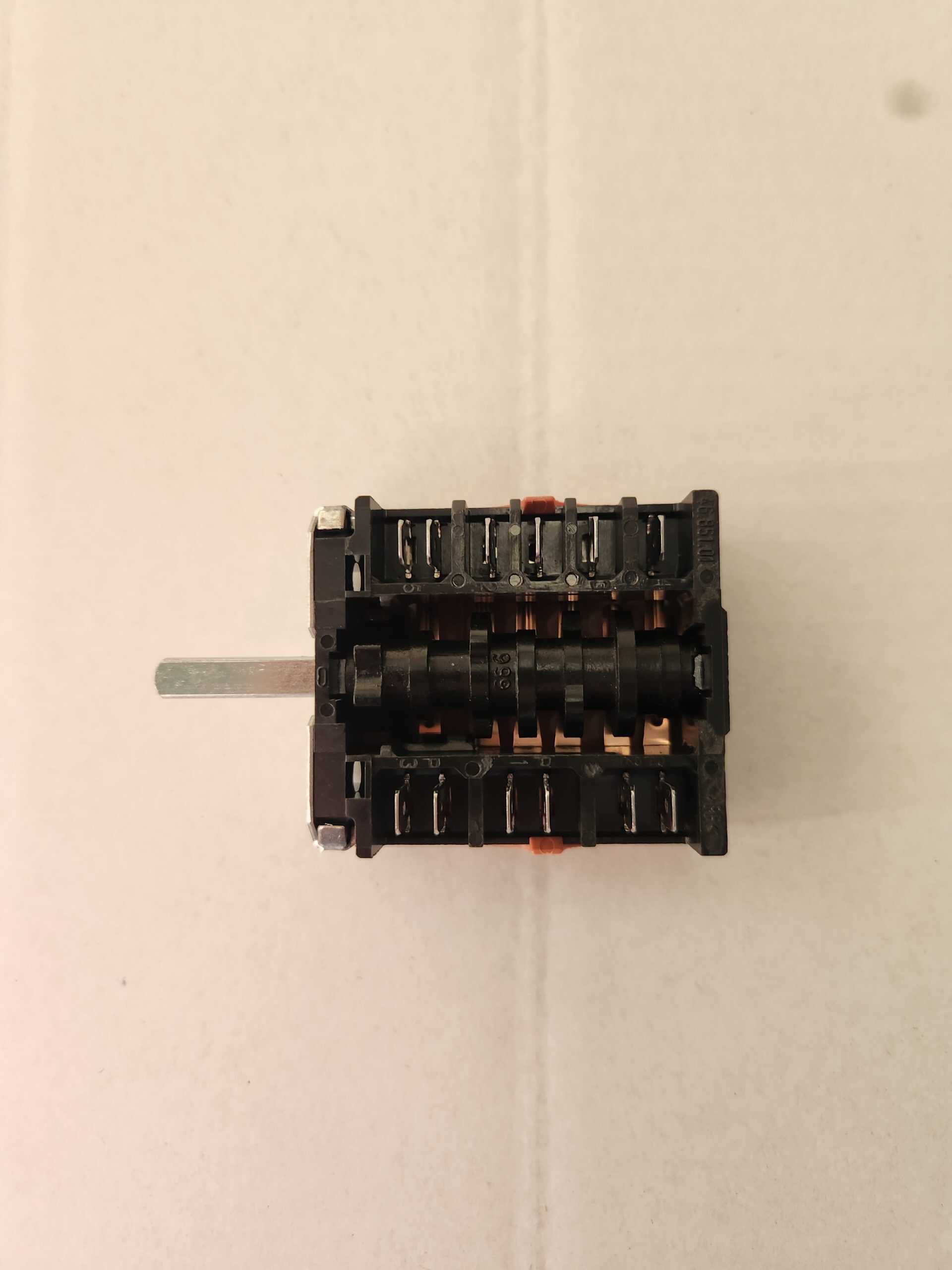 050030 Delonghi Oven Multi Function Selector Switch (6-position)
