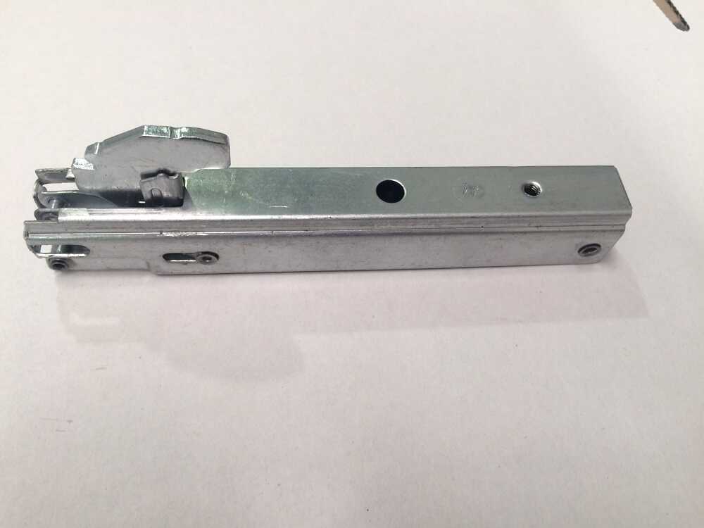 1260000095 Oven Door Hinge B600 (Single Hinge)