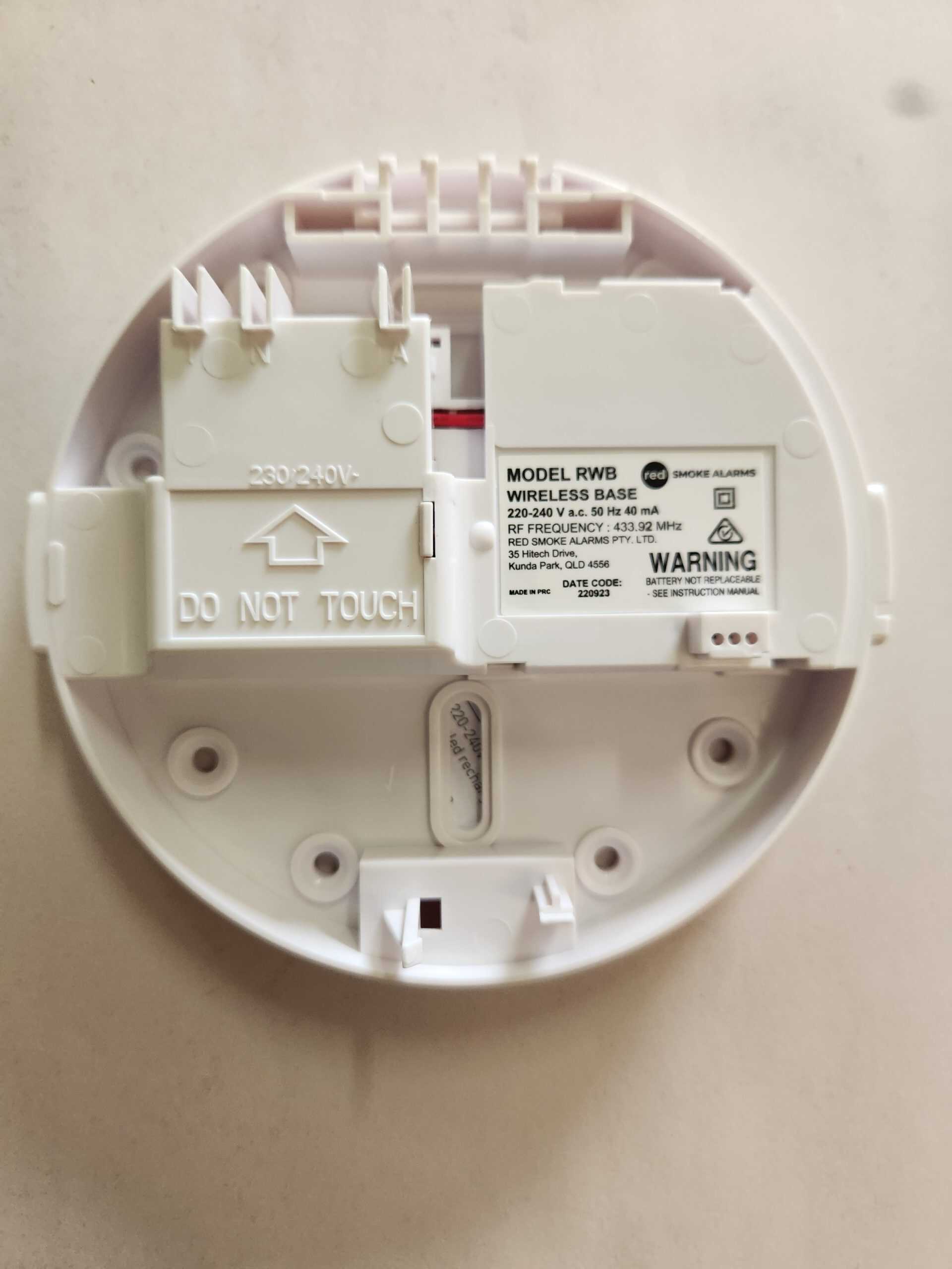Red Smoke Alarms Smoke Alarm Mounting Base With Wireless Interconnect For Use With R240 and R240RC