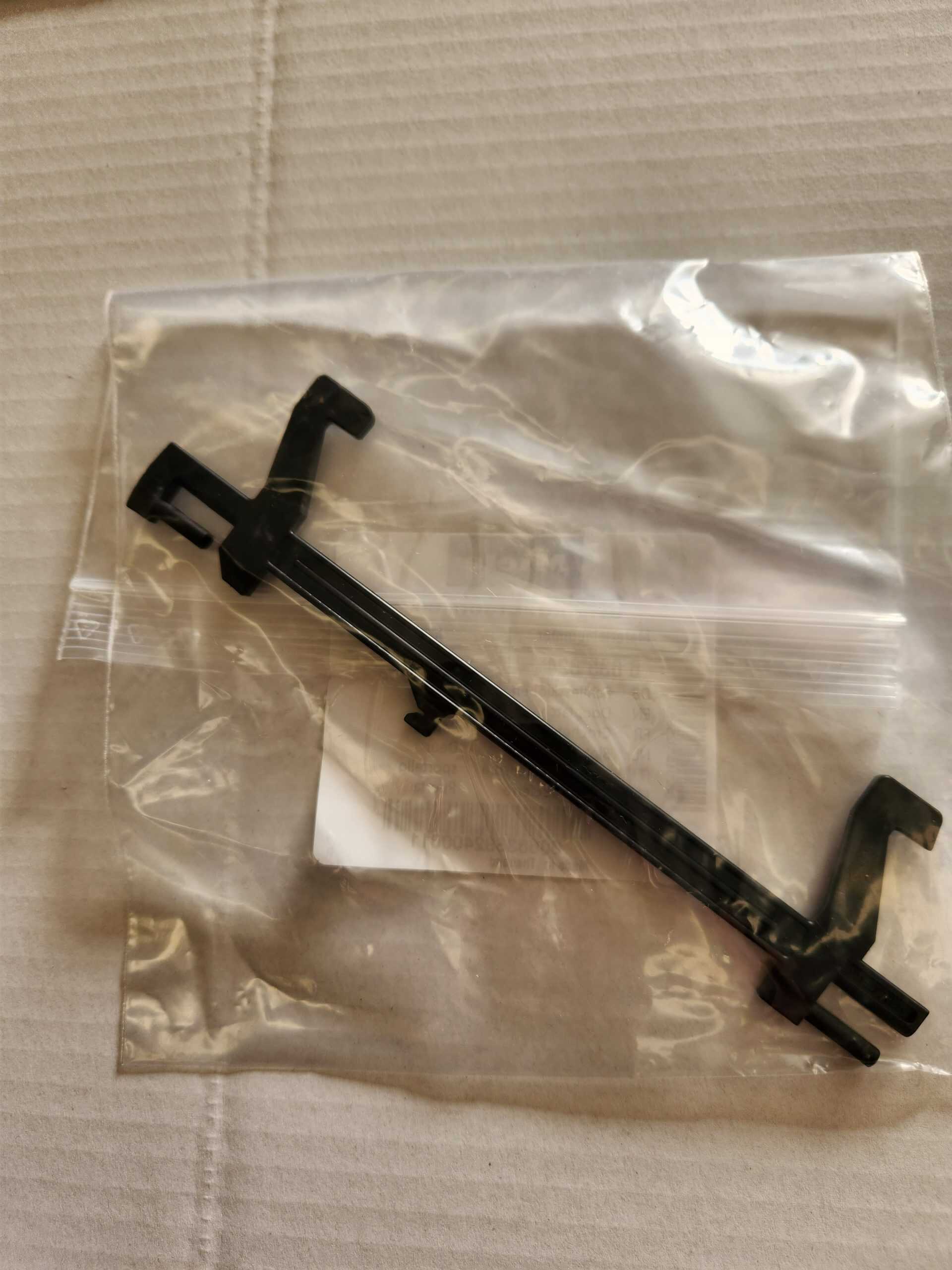 06635824 Miele Microwave Door Latch 6635824 - Image 2