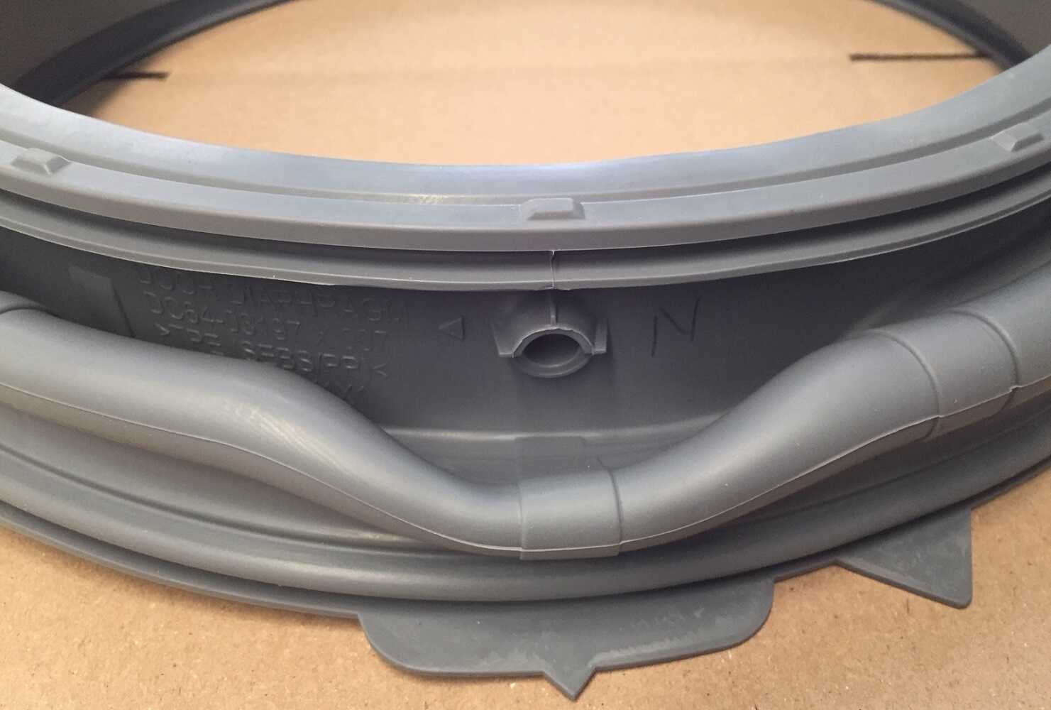 DC64-03197C Samsung FL WM Door Seal