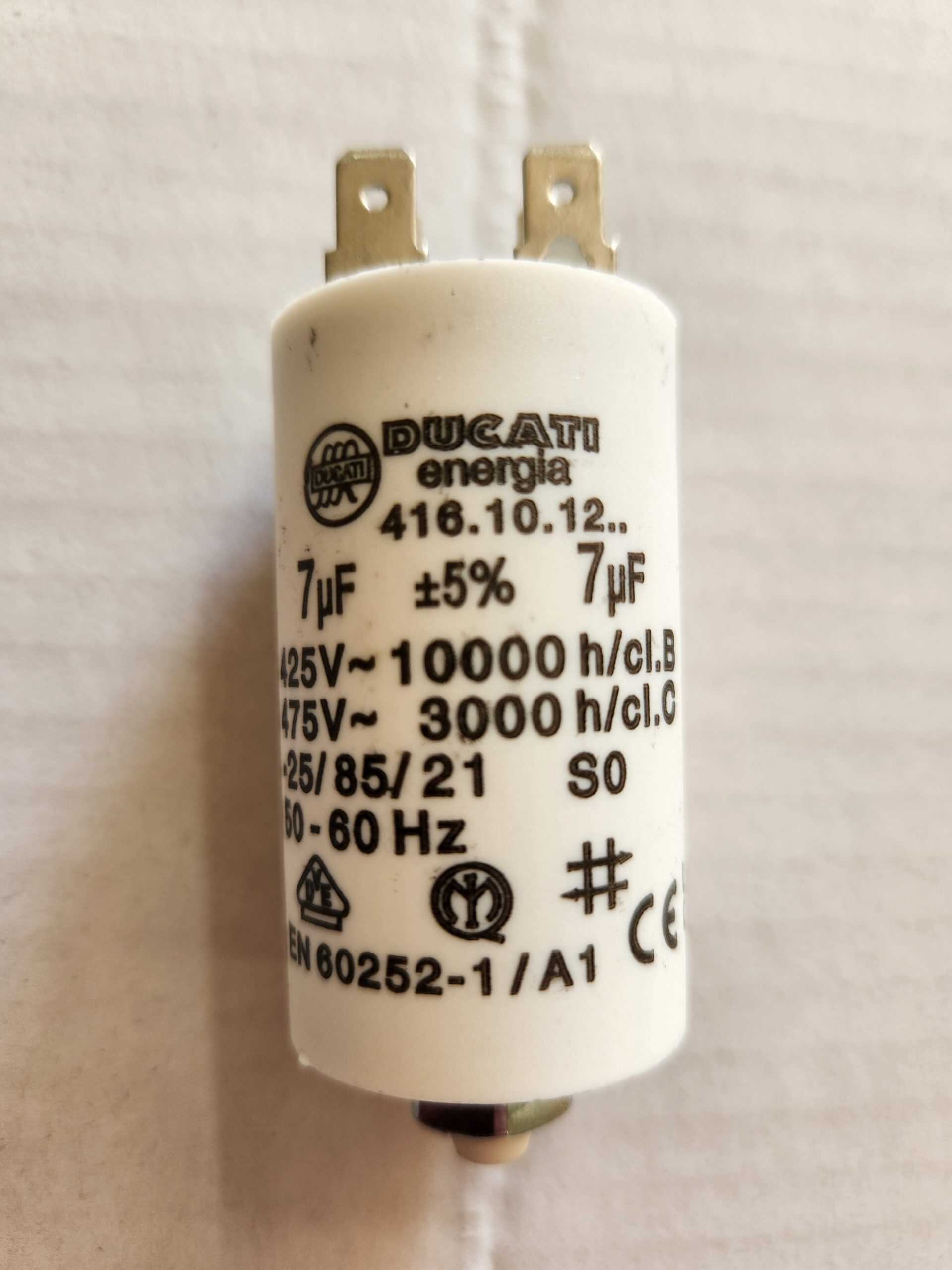 7UF Capacitor with 4 Terminals